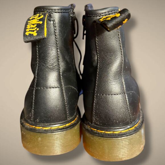 Women's Sz 5 DR. MARTENS 1460 Barely Worn Black Leather Side Zip Up Combat Boots - Picture 7 of 11